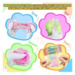 ลูกบอลบีบคลายเครียดรูปอุ้งเท้าแมวแบบนุ่มนิ่ม วัสดุ TPR ปลอดภัย ได้รับการรับรองมาตรฐาน เหมาะสำหรับการสั่งซื้อจำนวนมาก รับผลิตตามแบบ OEM - Product Image 3