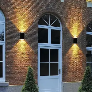 مصنع الجملة الحديثة حتى أسفل جدار أضواء AC 100-277v في الهواء الطلق منزل إضاءة مقاومة للماء الجدار ضوء مع ETL المدرجة