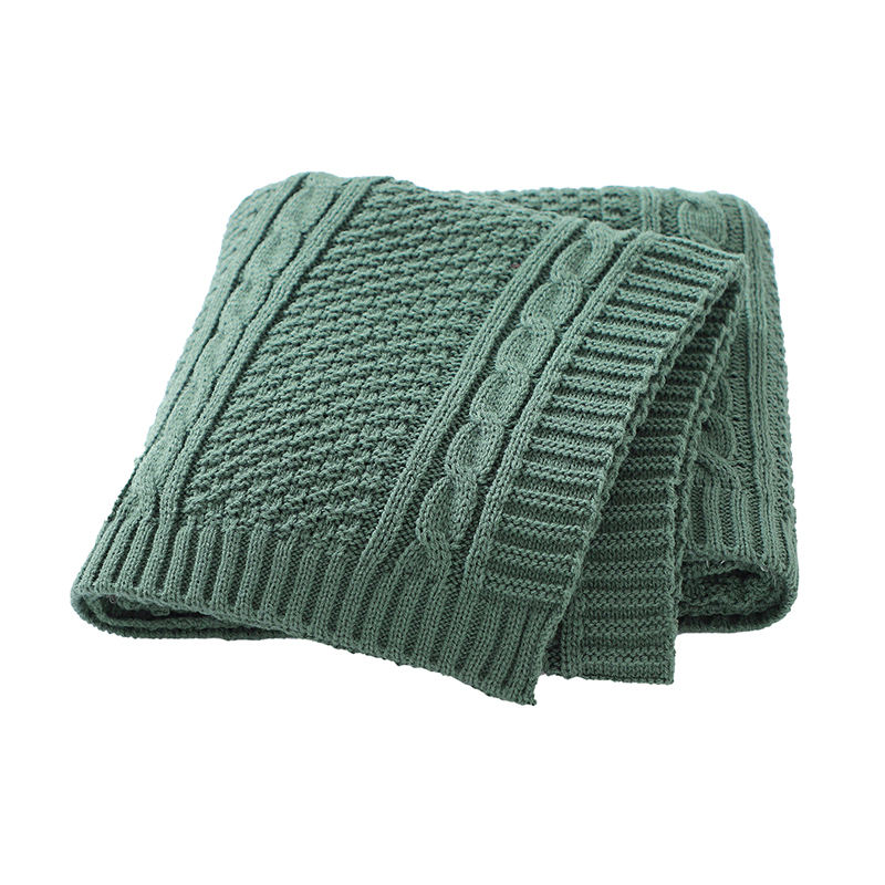 สีเขียวเข้ม