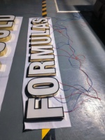 Lettres en relief 3D personnalisées en or avec éclairage frontal LED pour enseignes commerciales extérieures, étanches IP65, télécommande, charge sans fil