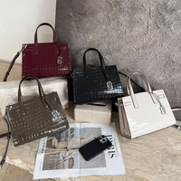 Sac à main femme tendance 2026 en similicuir croco, plusieurs couleurs, avec poignée supérieure – Fourre-tout