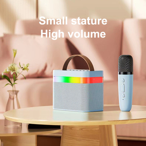 <span class=keywords><strong>2025</strong></span> mới nhất bên ngoài trời Loa Đèn Led Mini bluetooths Loa di động với microphone - Product Image 5