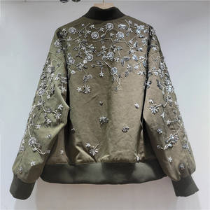 Z2150-2025 automne femmes marron veste col montant tissé perlé fleur fermeture éclair université veste femmes lâche décontracté - Product Image 2