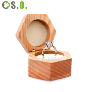 Caja de Regalo de Madera de Nogal Sólido para Joyería, con Logotipo Grabado, para Broches Cuadrados, Gemelos, Pendientes y Anillos de Boda - Product Image 5