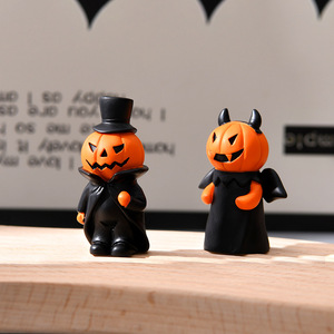 Nuevo Set de Adornos de Resina PVC para Fiesta de Halloween Transfronteriza: Figuras de Fantasma y Bruja para Escritorio, Empaquetadas en Bolsa - Product Image 2