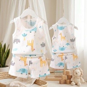 Conjunto de Ropa para Niños y Niñas, Bebés y Niños Pequeños, con Logotipo Personalizado de Fábrica, Chalecos sin Mangas y Pantalones Cortos de Algodón con Dibujos Animados, para el Verano - Product Image 1