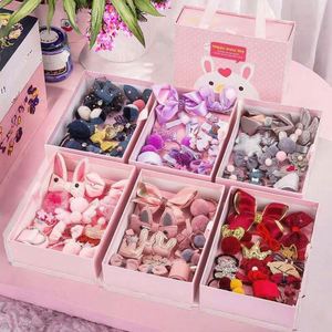 Nouveau design de couvre-chef pour enfants, chapeau à nœud en tissu rayé tricoté pour bébé, bandeau pour nouveau-né - Product Image 3