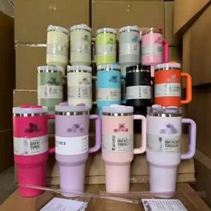 <span class=keywords><strong>Taza</strong></span> de Viaje <span class=keywords><strong>Stanley</strong></span> de 40 oz, Color Sólido Clásico, Aislamiento Térmico de 24 Horas, Aislamiento al Vacío de Acero Inoxidable, Incluye Pajita y Asa - Product Image 1