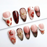 30 Buah Tip Kuku Palsu 3D Stereo Motif Bunga Berlapis Emas dengan Bola Baja, Model French, Dapat Dilepas, Bentuk Almond