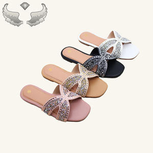 Sandales et pantoufles d'été pour femmes avec strass, pantoufles d'extérieur respirantes avec strass pour femmes - Product Image 1