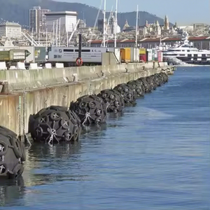 Fender pneumatique en caoutchouc Yokohama anti-corrosion pour plateforme <span class=keywords><strong>de</strong></span> déchargement en quai - Product Image 1