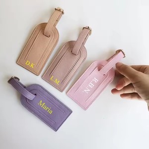 Etiqueta de Equipaje Personalizada de Cuero PU Saffiano para Maletas de Viaje, Etiquetas de Nombre Ajustables, Etiqueta de Equipaje Duradera para Aerolíneas - Product Image 1