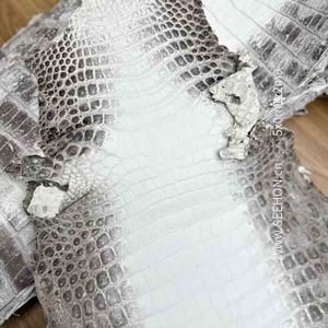 ที่ใส่กุญแจหนังจระเข้ไนล์ฝรั่งเศสหรูหราพร้อมการไล่ระดับสีหินธรรมชาติ - Product Image 1