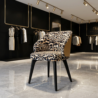Fauteuil d'appoint en tissu touffeté à imprimé léopard, design ergonomique moderne pour salon, salle à manger, bureau à domicile, hôtel et parc