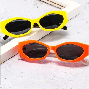 Monture de lunettes de soleil en forme de chat de petite taille, cadre de lunettes de soleil en plastique coloré de haute qualité, bon marché, prêt à être expédié