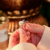 Bague Nœud Papillon en Cuivre Plaqué Or Blanc avec Strass Rose, Bijou Tendance pour Femme, Idéal Cadeau de Fête