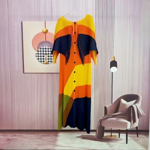 Mode manches chauve-souris robe de grande taille longue ample multicolore <span class=keywords><strong>frange</strong></span> Miyake robe plissée - Product Image 1