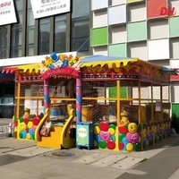 Ensemble complet de balançoires à balles en PRV personnalisées, 16 places avec barrière de sécurité, équipement de parc d'attractions pour parcs à thème et fêtes foraines