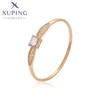 X000766341 Bijoux XUPING Bracelets pour femmes en or plaqué 18 carats avec CZ carré tendance