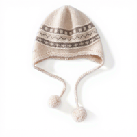 Bonnet en tricot jacquard tressé pour enfants - Casquette d'extérieur coupe-vent avec cache-oreilles, décontractée et élégante, motif à carreaux pour les voyages d'affaires