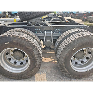 รถบรรทุกหัวลากซิโนทรัค โฮโว NX 6x4  รับน้ำหนัก 31-40 ตัน เครื่องยนต์ดีเซลยูโร 4 เว่ยไช่ เกียร์ธรรมดา สำหรับขนส่งทางเรือ - Product Image 2