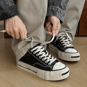 أحذية رجالية عالية الرقبة للمشي اليومي مع شعار قابل للتخصيص، حد أدنى منخفض للطلب، مقاومة للماء ومضادة للانزلاق، تصميم منصة مريح، أحذية تزلج - Product Image 4