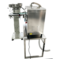 Automatische zakjesafvulmachine voor staande zuigzakken met dop, geschikt voor melk, sap, dranken en andere vloeistoffen.