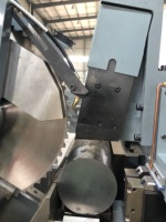 Machine à scier circulaire à grande vitesse pour la production industrielle en série