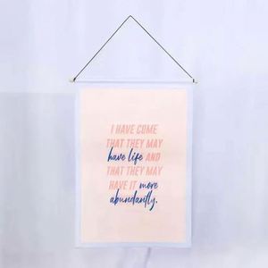 ธงแขวนผนังพิมพ์โลโก้ดิจิทัลขนาดสั่งทำพิเศษ สำหรับโฆษณา ทำจากวัสดุผ้าสักหลาด พกพาสะดวกสำหรับตกแต่ง - Product Image 2