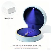 Boîte de présentation de bijoux en velours léger avec LED intégrée, étui cadeau lumineux pour la Saint-Valentin pour collier, bracelet, pendentif, avec charnière