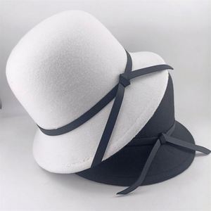 Chapeau Bob Classique avec Nœud en Ruban – Vente en Gros de Chapeaux Cloche Classiques pour Femme, Idéaux pour l'Église, le Quotidien, les Fêtes et les Voyages (pour Adultes) - Product Image 1