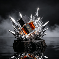 Bouteilles de parfum en verre vides à revêtement couleur personnalisé, carrées, 30ml, 50ml, 100ml, avec logo de marque estampé à chaud et pompe pulvérisatrice à sertir
