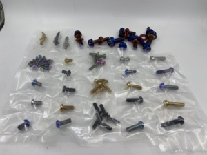 M10X125 <span class=keywords><strong>Titan</strong></span> M3X20Mm Vis Plus Pure 5 Corps Attaches <span class=keywords><strong>Goujon</strong></span> Boulon Q50 Dress Up Gr5 Goujons M10 Boulons Hexagonaux Sprint voiture Boulon En Titane - Product Image 5