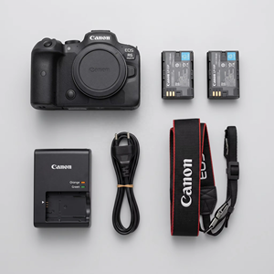 Appareil photo hybride Canon EOS R6 Mark III d'occasion, 32,5 MP, vidéo RAW 7K, version globale multilingue, 4K 120p, IBIS, état impeccable, professionnel - Product Image 2