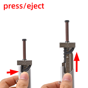 Populaire jeu personnage nuage <span class=keywords><strong>Strife</strong></span> épée fusion modèle porte-clés Pop-out fourreau métal jouet épée porte-clés Premium pendentif - Product Image 6