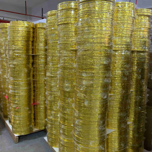 Großhandel 12\" Runde Geriffelte Goldene Tortenunterlage Fettabweisende Platte für Pizza & Kekse mit Goldfolie & Prägedruck - Product Image 1