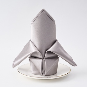 Groene satijnen tafellappen, zachte zakdoekjes, romantische bruiloftbanket vierkante tafellakens, dinerparty decoratie - Product Image 3
