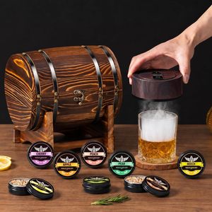 Kit <span class=keywords><strong>de</strong></span> fumage électrique pour whisky, ensemble d'outils <span class=keywords><strong>de</strong></span> bar, coffret en bois brûlé (Brevet en instance), rechargeable, 8 saveurs, copeaux <span class=keywords><strong>de</strong></span> bois, style Old Fashioned - Product Image 2
