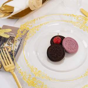 Service de table jetable de luxe en plastique gaufré or pour 10 invités avec assiettes, couverts, gobelets et serviettes pour mariage et réceptions - Product Image 5