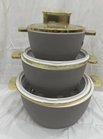 Juego de 3 Recipientes Térmicos para Alimentos con Acabado Mate Premium, 1.8L, 3.5L y 6L, con Tapa Transparente y Borde Dorado, para Servir Comida Caliente o Fría en Eventos