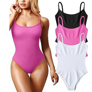 Body tendance à fines bretelles avec taille haute, panneaux latéraux sans couture et texture côtelée, idéal pour porter en superposition ou seul - Product Image 3