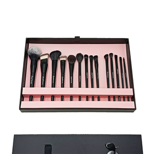 Caja de Embalaje de Cartón para Set de Brochas de Maquillaje, Personalizada, Portátil, Hecha con Materiales Reciclados, Impresa, con Cuerda - Product Image 3