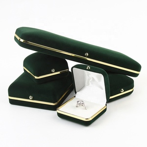 Light jewelry custom packaging luxury gift pack velvet jewelry jewel box