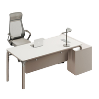 Ensemble de bureau et de chaise de direction moderne, table de direction de luxe avec finition en bois grainé pour projet d'entreprise