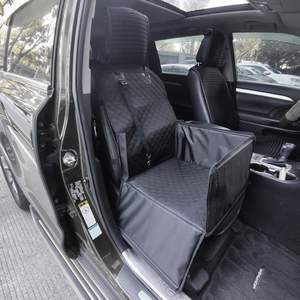 Housse de siège avant de <span class=keywords><strong>voiture</strong></span> pour animaux de compagnie <span class=keywords><strong>2</strong></span> en 1 Pawise Durable étanche pour chien Booster Outdoor Travel Pet SUV Bucket Seat Cover avec ceinture de sécurité - Product Image 3