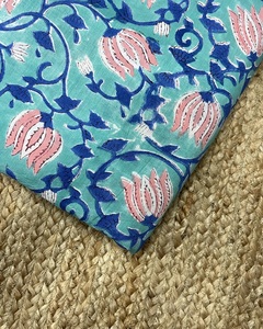 Tela de Algodón 100% Orgánica Hecha a Mano con Estampado Artesanal, Ligera, para Confección de Ropa, Bolsos, Vestidos, Cortinas y Fundas para Niñas - Product Image 6