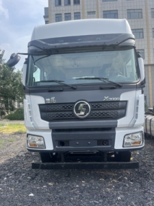 <span class=keywords><strong>Camion</strong></span> tracteur diesel d'occasion SHACMAN F3000 X3000 X5000 6x4 10 roues Euro 2, conduite à gauche, boîte de vitesses Weichai FAST, suspension pneumatique - Product Image 1