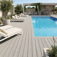Planches de terrasse composites co-extrudées WPC à surface rainurée, modernes, emboîtables, imperméables, antidérapantes pour jardin, patio et piscine