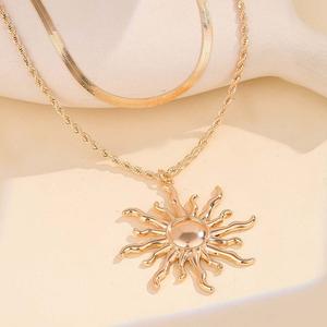 Женское элегантное Двухслойное ожерелье-цепочка из змеиной кости, подвеска-богиня солнца из нержавеющей стали, многослойная бижутерия в стиле хип-хоп - Product Image 3