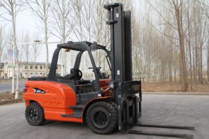 รถยกไฟฟ้า Viwint รุ่น CPD30-30 ขนาด 3 ตัน พร้อมเสาสามระดับ แบตเตอรี่ตะกั่วกรด ขับเคลื่อน 4 ล้อ คุ้มค่าสำหรับใช้งานภายใน/ภายนอกอาคาร - Product Image 5